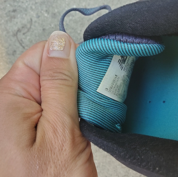 New Balance 840 V4 Women's Running Shoe Size 8 Gray And Teal Good Condit… - Picture 4 of 4